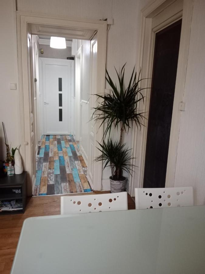 Pounette, Appartement T3 Centre / Thermes Luxeuil Exteriör bild